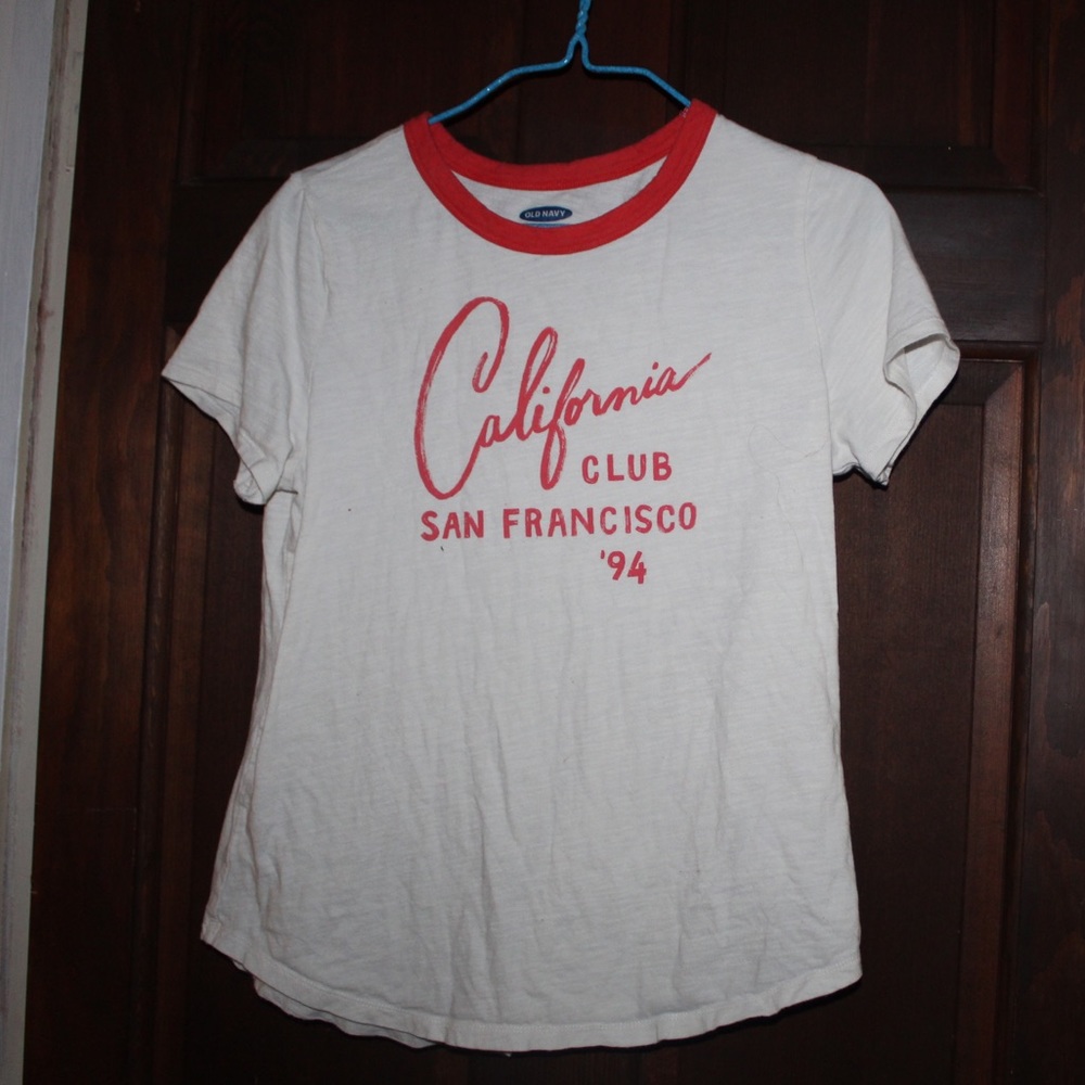 Old navy tee